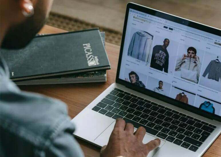Customer journey mapping example and use cases