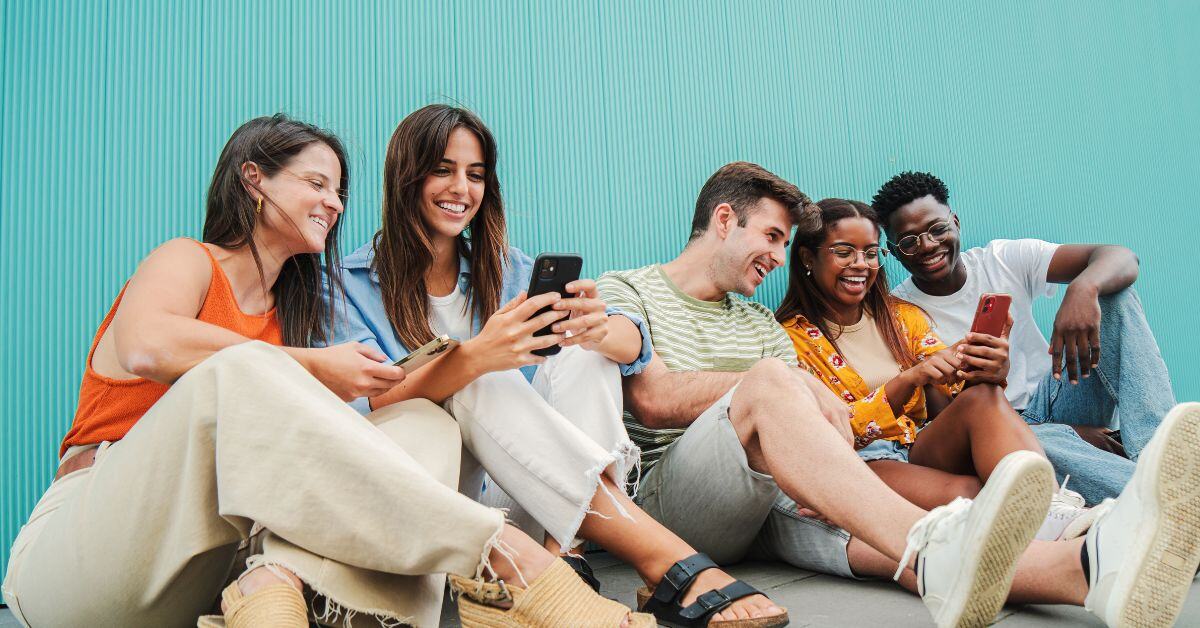 Modern approaches for insight communities